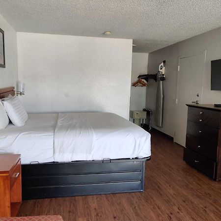 Travelodge Suites By Wyndham Macclenny I-10 Zewnętrze zdjęcie