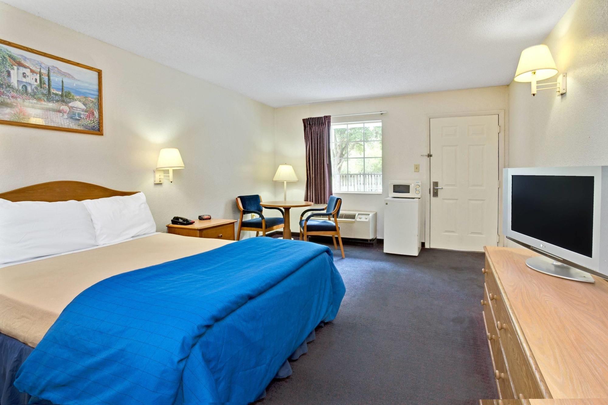 Travelodge Suites By Wyndham Macclenny I-10 Zewnętrze zdjęcie